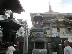 銅像地蔵菩薩　1716年に造立された銅像は、高さ286ｃｍで、江戸六地蔵の一体です