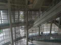 愛知県美術館は、愛知芸術文化センター10階にあります。ピカソやクリムトなど、20世紀初頭から現代までを中心とした国内外の作品を約8500件コレクションとして持ちます。コレクション展は写真撮影OKとなっています。