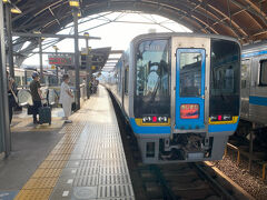 帰りも「あしずり号」で。高知駅へ戻ってきました。