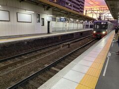 おはようございます。AM5:27いつもの最寄り駅。始発でスタートです。