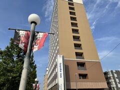 まずはホテルへ