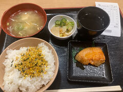 東京着いて翌日はいつもの店で朝ごはん。
関空のぼてじゅうよりこっちが旨い。