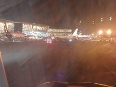 03:09
ほとんど定刻に着陸。