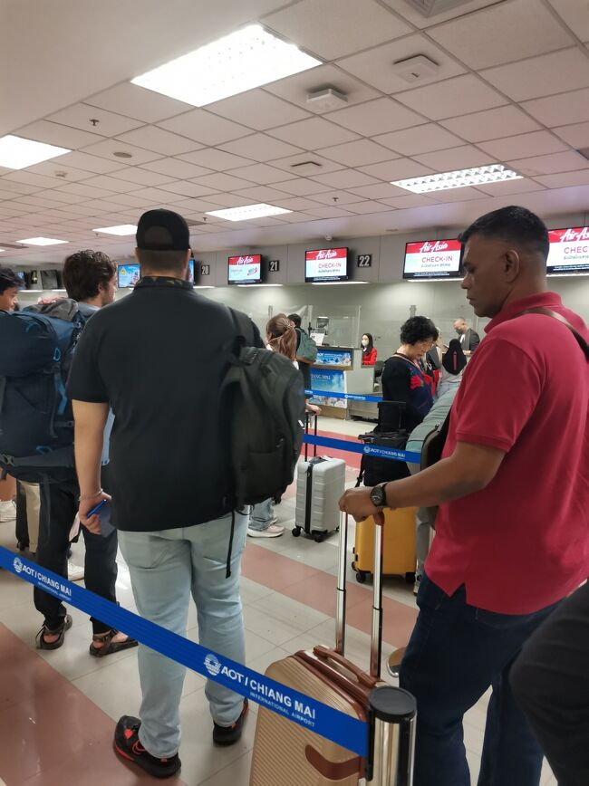 チェンマイ国際空港<br />Chiangmai international airport <br /><br />結構並びそう