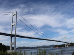 大山祇神社に行きたかったのですが、しまなみ海道を通る場所で少し遠かったので次回の旅行に持ち越し

来島海峡大橋を見に行きました