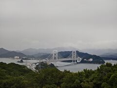 大鳴門橋が大渋滞(´･_･`)
でも、先にドラクウォークのお土産スポットがあるので無理やり渡ります。