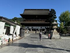 朝の善光寺