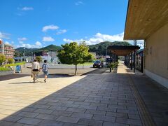 ホテルから20分チョイで修善寺駅に到着。レンタカーを借りるため日産レンタカー修善寺駅前店に向かいます。