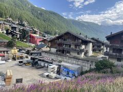 ツェルマット駅が見えてきました。