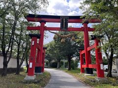 生島足島神社に初訪問、ほとんどの人が車で来訪。結構賑わっていました。