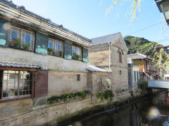 ホテルをチェックアウトして、駅でレンタサイクルをして下田観光をしました。
ペリーロードは古い建物が残っていて、面白いです。