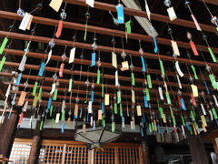 　おふさ観音は通称で、正式には観音寺。境内は広く、本堂背後にはカフェも。女性に人気の出そうなお寺だ。参拝した時はバラの時季ではなかったが、その枝振りには少し驚いた。駐車場はあるが、そこまでのアクセス道路は少し狭い。