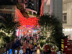 ランタンが見事なLee Gardens.
