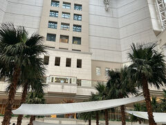 シェラトンまであっという間。
南国ムード満点のでっかいホテルでワクワクします(≧▽≦)
