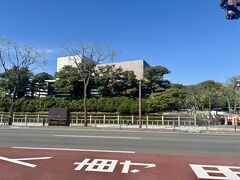 ホテルの前は千秋公園です
元の久保田城で佐竹氏が統治していました

余談ですが、私の先祖が仕えていたお殿様です