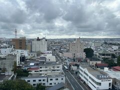 ９月２８日（土）このあと晴れてきます。
ホテルの部屋からの眺め。