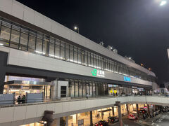 　大宮駅に到着、この後「つばさ157号」に乗って山形へ向かいます。
　もう一本あとの「はくたか572号」でもよかったのですが、遅れて接続しないと困るので一本早めました。