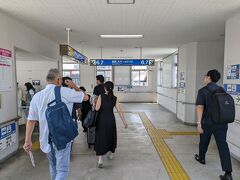 12:44 二日市駅で乗り換え、西鉄福岡（天神）へ向かう。
このあとは「ほとんど初めての福岡 ③天神」に続く。