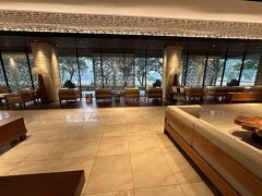 【イソラス（ISORAS）チカラン・ホテル】

しかし、いま向かっている「チカラン」という場所は、私がこの地にいる時代は、高速道路こそ通っていたものの、