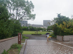 奥田公園　エキストラさんが通り掛かりました