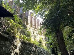 登窯
ぐるっと一周できるけど道が緑で荒んでいて進むのにちょっと躊躇