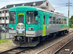 井原鉄道との鉄娘コラボヘッドマークが可愛い。
先ほどいらしたお兄さんがめっちゃ写真撮ってた(＾ω＾)お好きなのねー。
うっかり話しかけそうになったけど、楽しそうな所を邪魔するのもなんだしやめておきましたわ。
