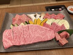 ん～！　どど～ん、とメニューに違わぬ豪華さ！！

脂もしっかりのって、
中年2人にはこれだけで十分