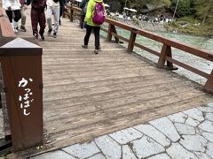 　芥川龍之介の小説「河童」で河童橋の名前は一躍有名になりました。