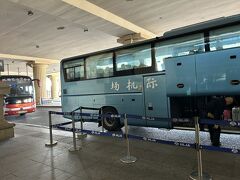 ハルビン空港に到着。
２時間30分のフライト。
念のため両替をしてからバスで市内に移動。
市内まで空港から４０ｋｍで２０元（日本円　約４２２円）でした。