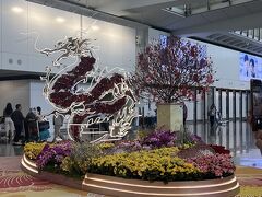 機内食を食べ終えて横になったら
あっという間に、香港国際空港到着～。

空港からバス(A21)で油麻地にあるホテルへ向かいます。