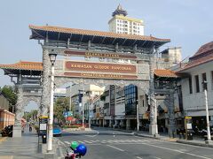 【10月16日（水）】
ジャカルタも今日で3日目最終日になりました。
初日に行ったコタ地区にあるチャイナタウン（クロドック地区）へ向かいました。
チャイナタウンは、本当にどこの国にもあります。
