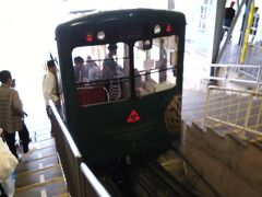 　行きはリフトだったので、帰りはケーブルカーにしました。