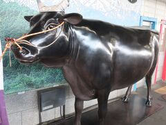 米沢に到着。
在来線ホームに着くのでいきなりローカルな雰囲気に包まれます。