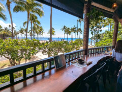 3日目：パークショアワイキキホテル2階にあるルルズでランチ。
カウンター席じゃないと、ルルズじゃないｗｗ