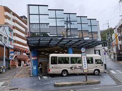 神戸市営地下鉄と神鉄で有馬温泉へ。

新神戸・谷上間が神戸市営地下鉄になったのはお財布に優しいです。
三宮から有馬が1000円切るようになりました。