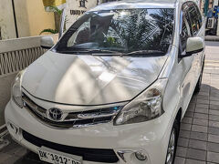 食後は家族と合流してKlookのカーチャータでお出かけ。10:00～22:00までの12時間コースで家族がリクエストした場所へ向かいます。
