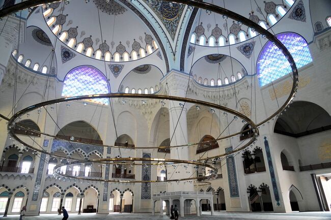 イスタンブール : トルコ 220420100511T78087_8.jpg