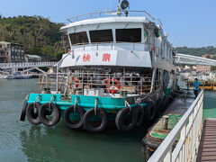 旗津に行く船