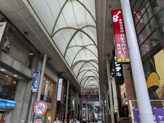 中心の商店街