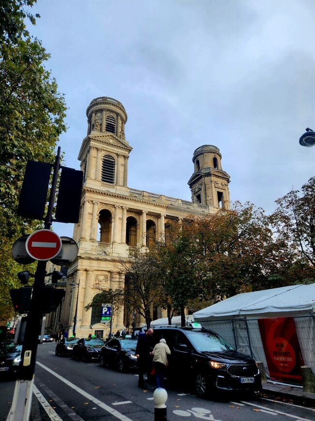 16:32　『サン・シュルピス教会』に到着です。
