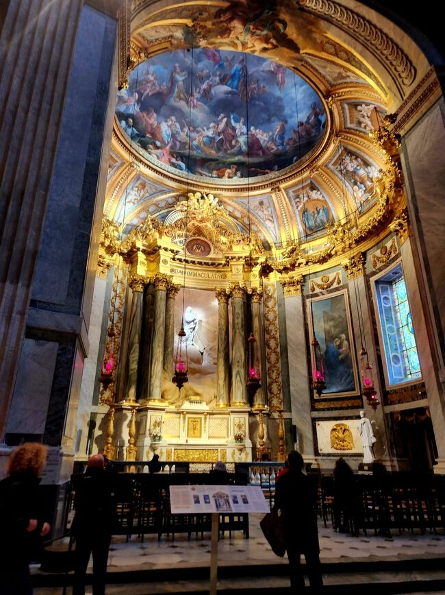 祭壇全景をパチリ！