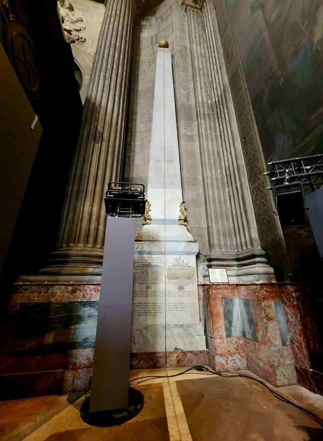 高さ10mのオベリスクをパチリ！