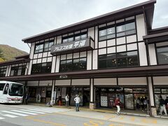 猛暑の日々から一転、涼しくなって参りました。
てなことで、今年も温泉へGO！

移動は車、目的地は高山市ですが、ドライブを楽しみながら、平湯バスターミナルへ。