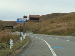 白樺湖、霧ヶ峰、八島ケ原湿原を通り抜けるビーナスラインは天空を走り抜けるような気分が味わえ、ドライブするととても気持ちが良い道路です