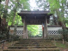 緑深い山の中腹に、1420年に津和野城主によって創建された、歴代城主の菩提寺だった寺です。