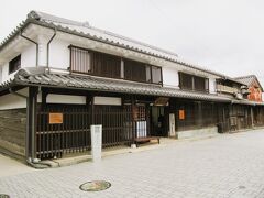 では「工楽松右衛門旧宅」を見学します、

この高砂とは切っても切れない人物・工楽松右衛門が代々の居宅として江戸時代後期に建てられた伝統的軸組工法の木造建築です。

＊詳細はクチコミでお願いします