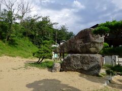 ここ記念撮影ポイントでしょうが・・・
背景が悪いような気がします；