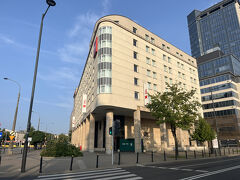 一度ホテルに戻って、荷造りをしていた妻と合流。