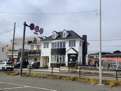 ここも迷ったフレンチのお店。
リストランテWAO
海を見ながらごはん食べたかったんですよね～
そして気分はシラスピザだったんだけど、やっぱりそれは江の島、なのかな。見つけられず。。