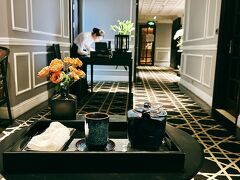 16：00
ホテルに戻って来ました。

スパでボディマッサージを60分受けます。

またあの美味しいお茶だ！
